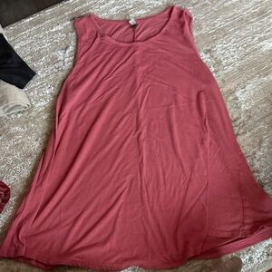 Women’s Sleeveless Swing Tank Top - Dusty Rose